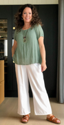 Diana bluse med halskæde khaki LikeLondon