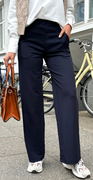 Emily buks med vidde navy
