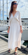 Kimberly kjole med v-hals og smock beige LikeLondon