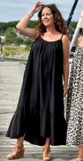 Lydia stropkjole med peplum sort LikeLondon