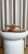 Sandal med spænde camel Likelondon