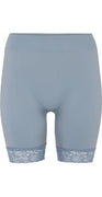 Blå shorts med blonde i bunden